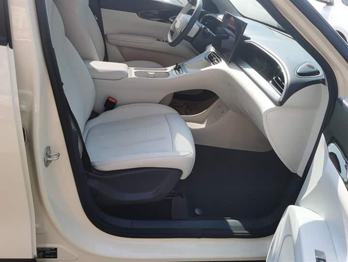 Фото 8 - Geely Galaxy Geome