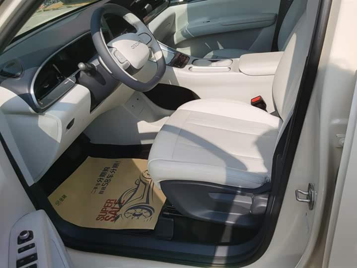 Фото 9 - Geely Galaxy Geome