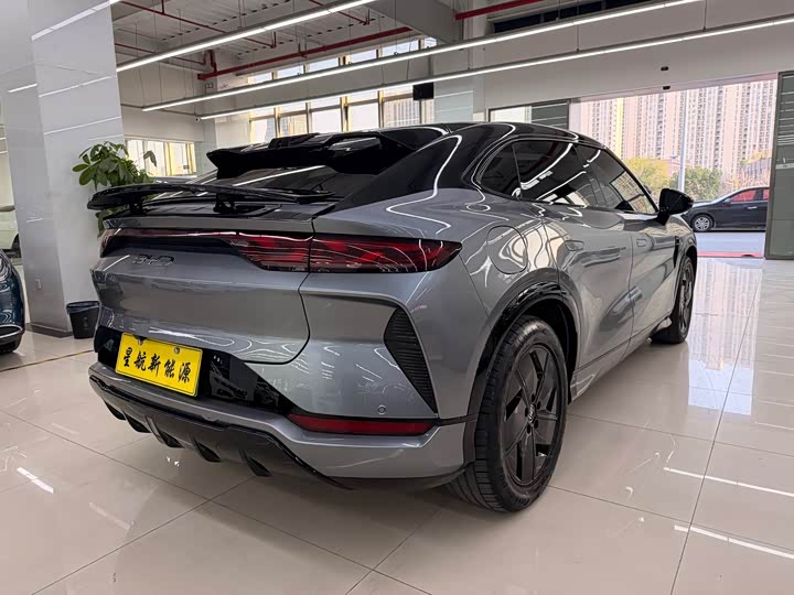 Фото 7 - BYD Song L