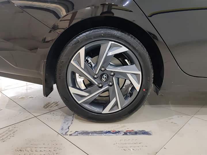 Фото 6 - Hyundai Elantra N line