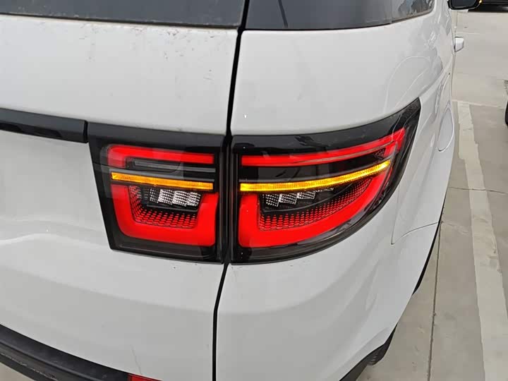 Фото 8 - Land Rover Discovery Sport