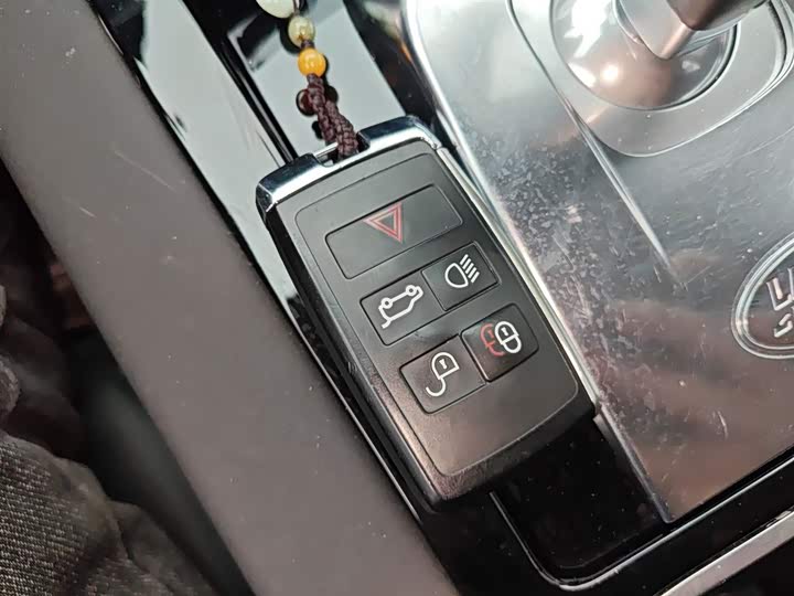 Фото 9 - Land Rover Discovery Sport