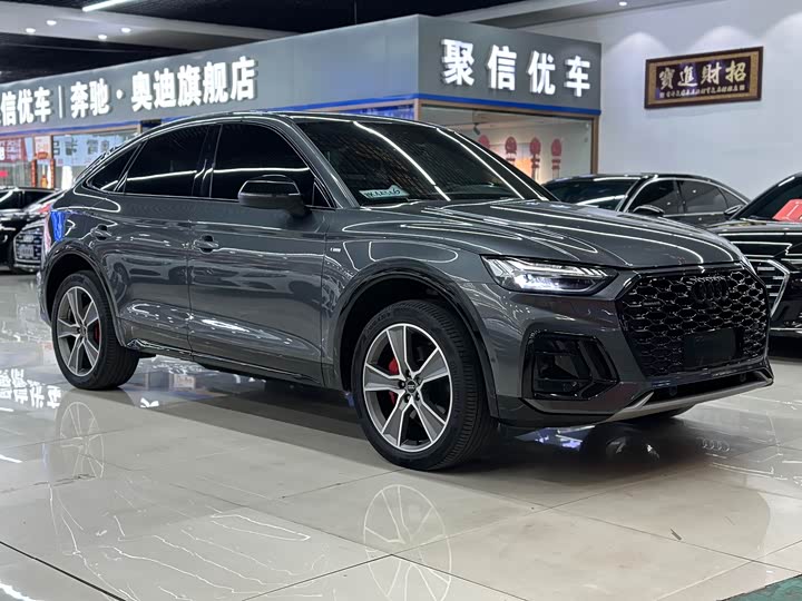 Фото 4 - Audi Q5L Sportback