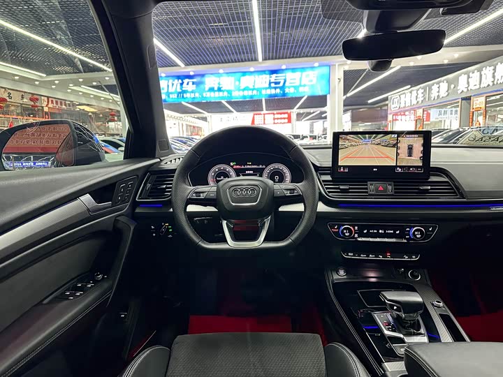 Фото 8 - Audi Q5L Sportback