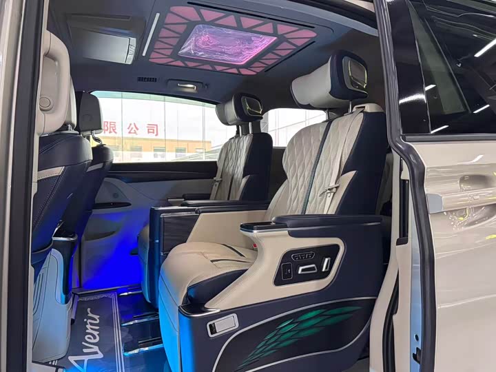 Фото 6 - Buick GL8 ES