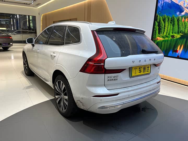 Фото 4 - Volvo XC60 Hybrid