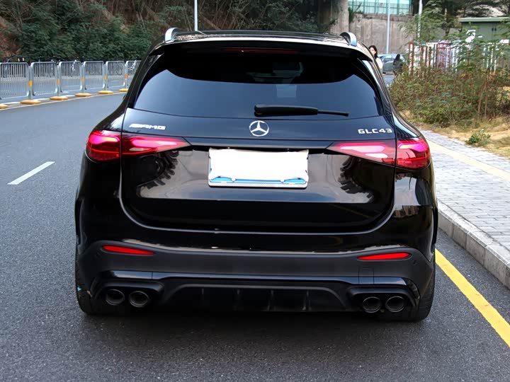 Фото 5 - Mercedes-Benz GLC-Class AMG