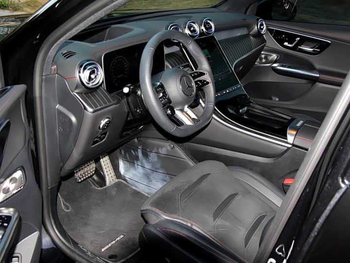 Фото 8 - Mercedes-Benz GLC-Class AMG