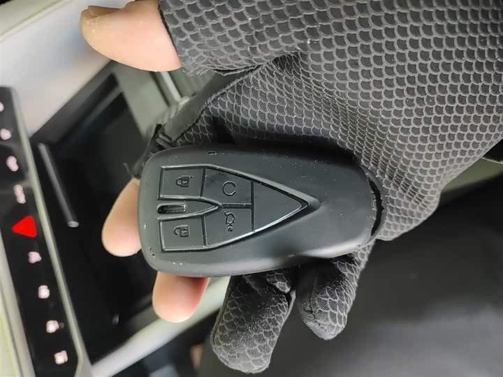 Фото 9 - Changan CS75 Plus