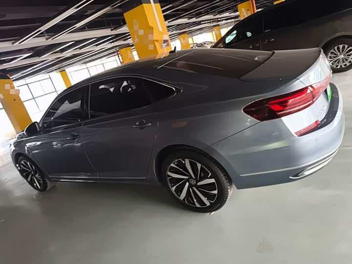 Фото 5 - Volkswagen Passat