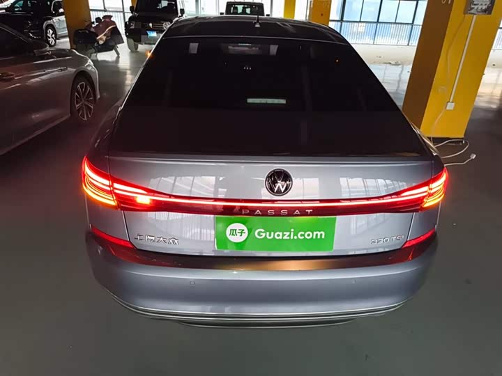 Фото 6 - Volkswagen Passat