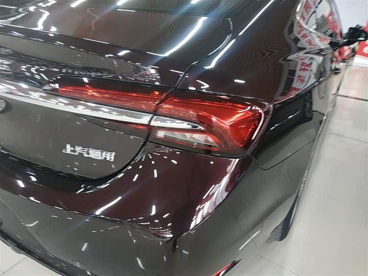 Фото 8 - Buick LaCrosse