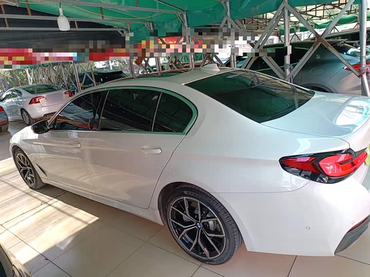 Фото 5 - BMW 5 Series