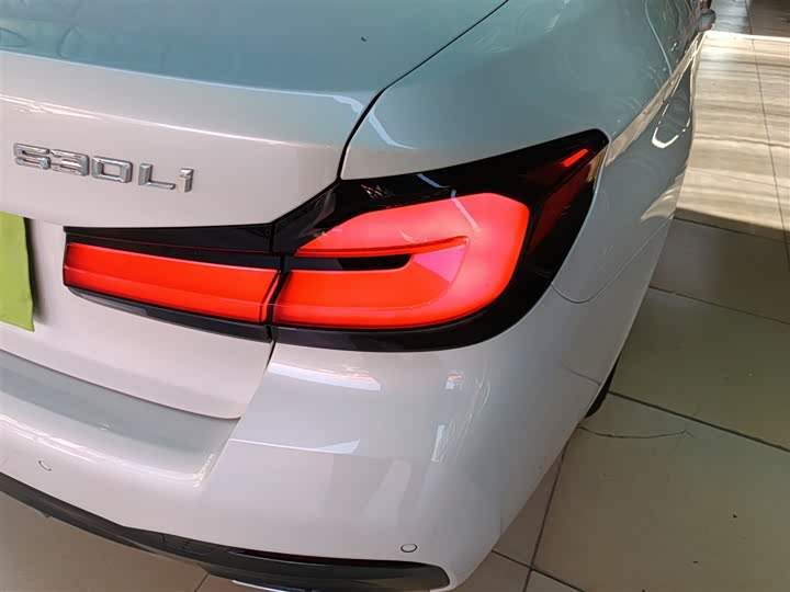 Фото 8 - BMW 5 Series