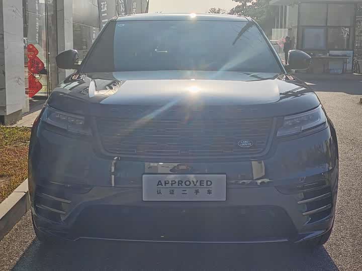 Фото 2 - Land Rover Range Rover Velar