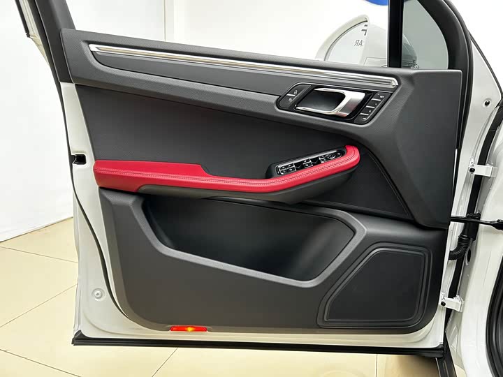 Фото 4 - Porsche Macan