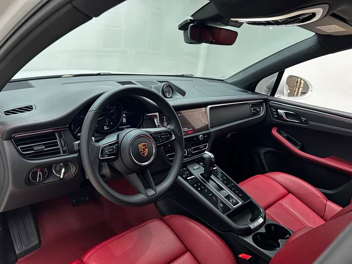 Фото 8 - Porsche Macan