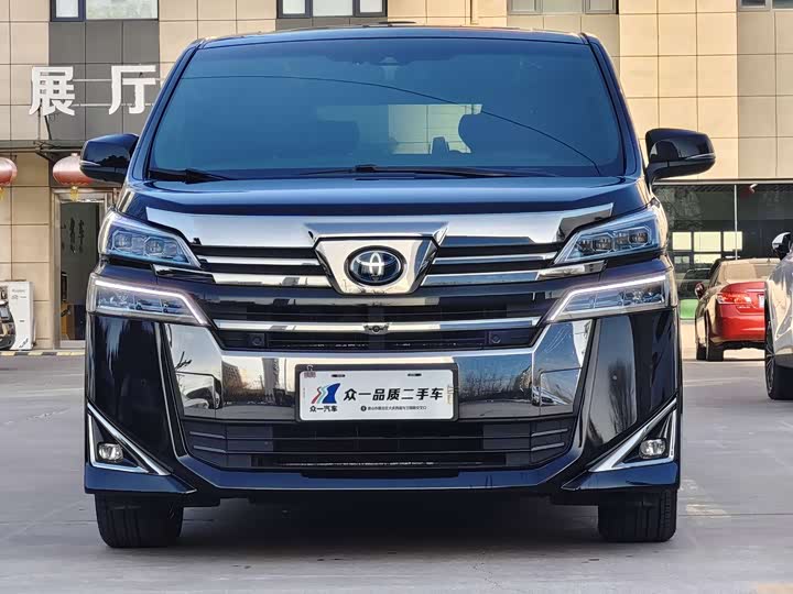 Фото 2 - Toyota Vellfire