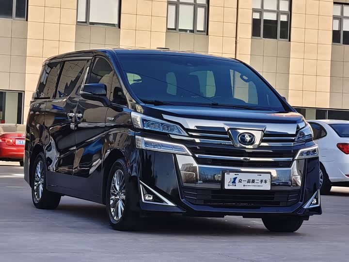 Фото 3 - Toyota Vellfire