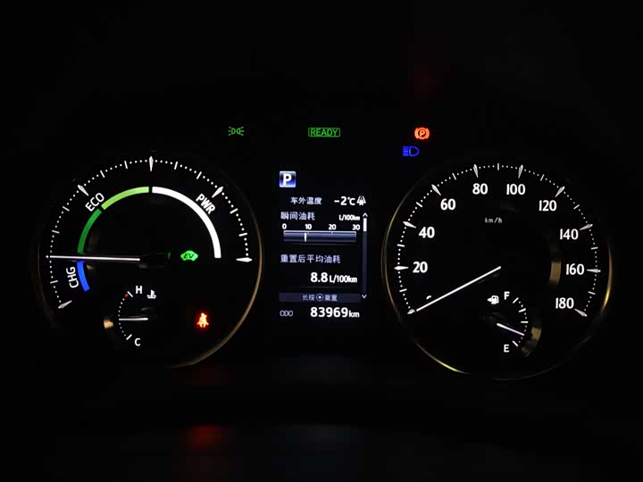 Фото 7 - Toyota Vellfire