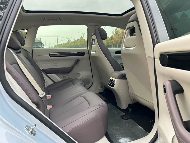 Фото 8 - Leapmotor C11