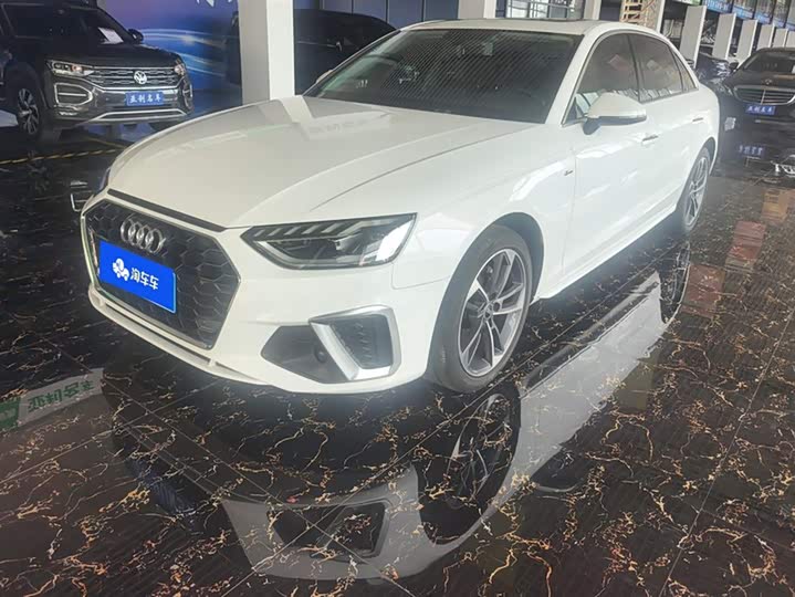 Фото 1 - Audi A4L