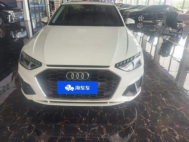 Фото 2 - Audi A4L