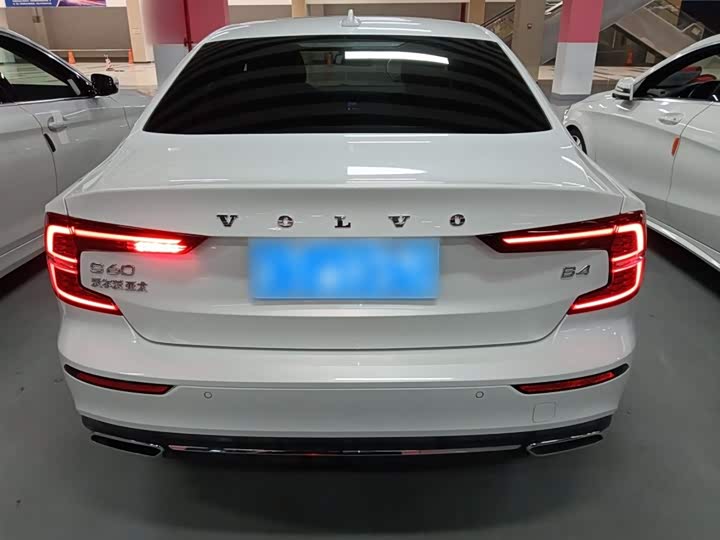 Фото 6 - Volvo S60