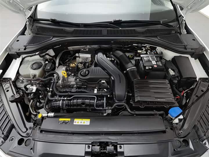 Фото 6 - Volkswagen Sagitar L