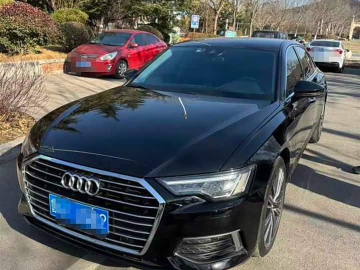 Фото 1 - Audi A6L