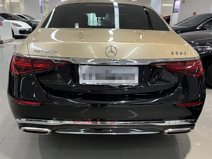 Фото 2 - Mercedes-Benz Maybach S-Class