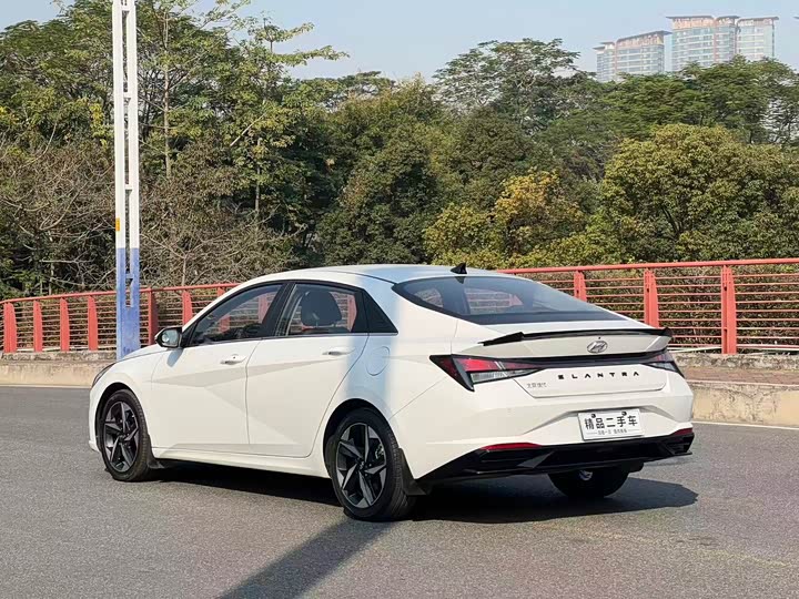 Фото 4 - Hyundai Elantra N line