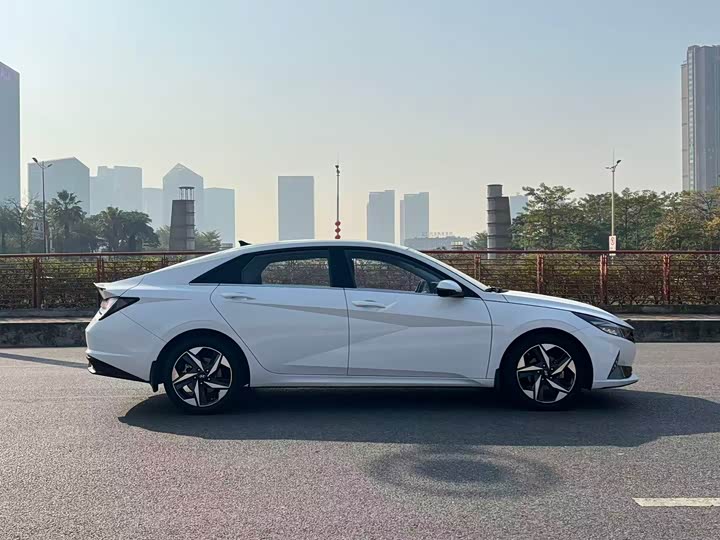 Фото 7 - Hyundai Elantra N line