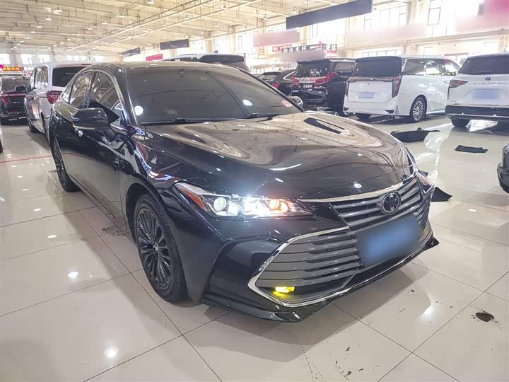 Фото 4 - Toyota Avalon