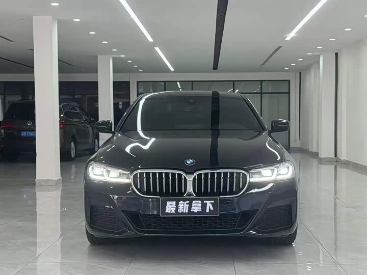 Фото 2 - BMW 5 Series