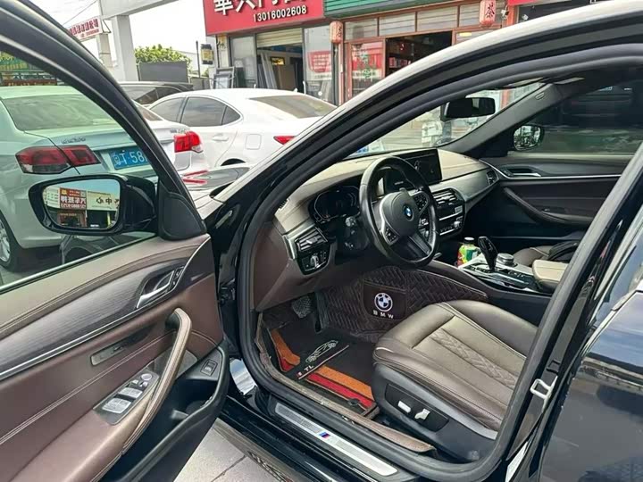 Фото 4 - BMW 5 Series