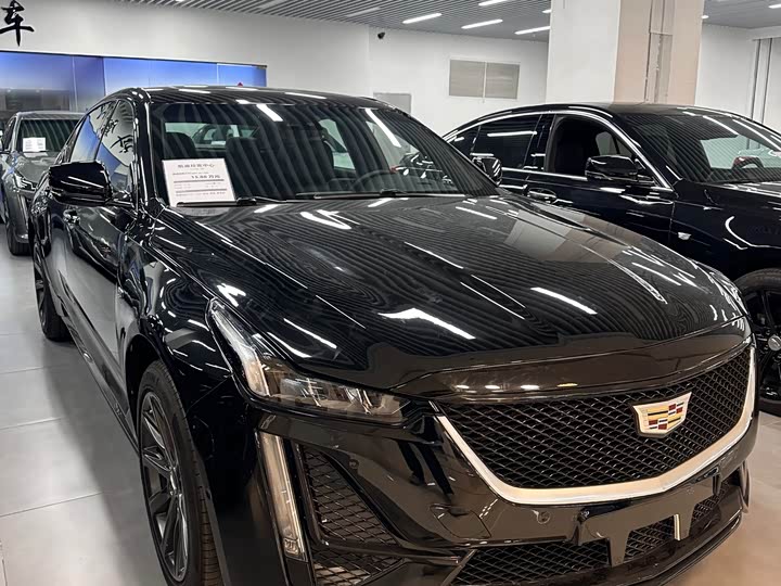 Фото 2 - Cadillac CT5