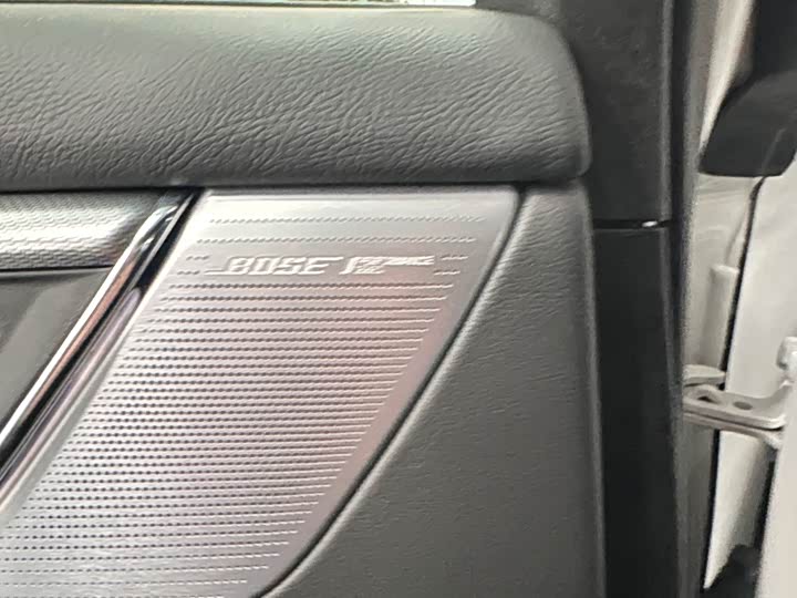 Фото 9 - Cadillac CT5