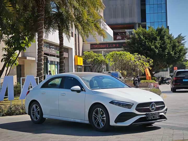 Фото 3 - Mercedes-Benz A-Class