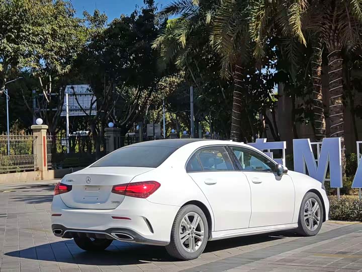 Фото 4 - Mercedes-Benz A-Class