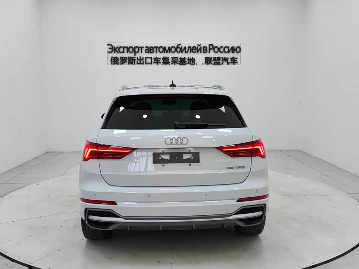 Фото 6 - Audi Q3