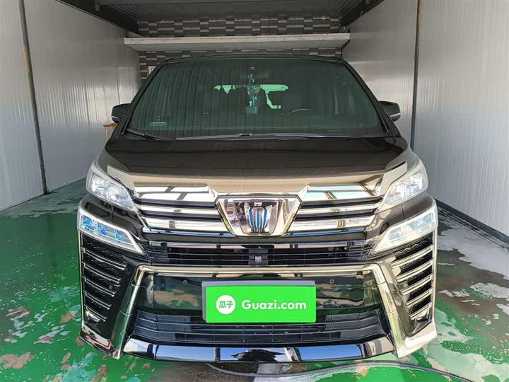 Фото 3 - Toyota Vellfire