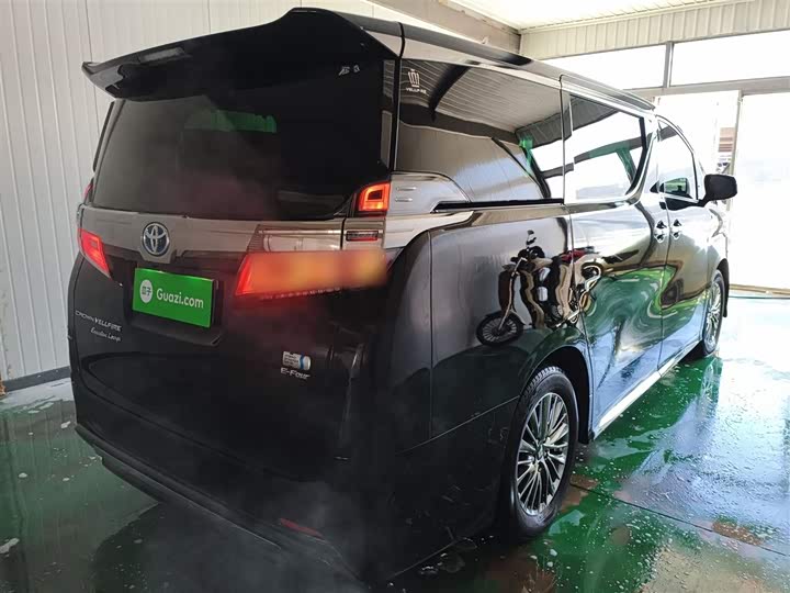 Фото 7 - Toyota Vellfire