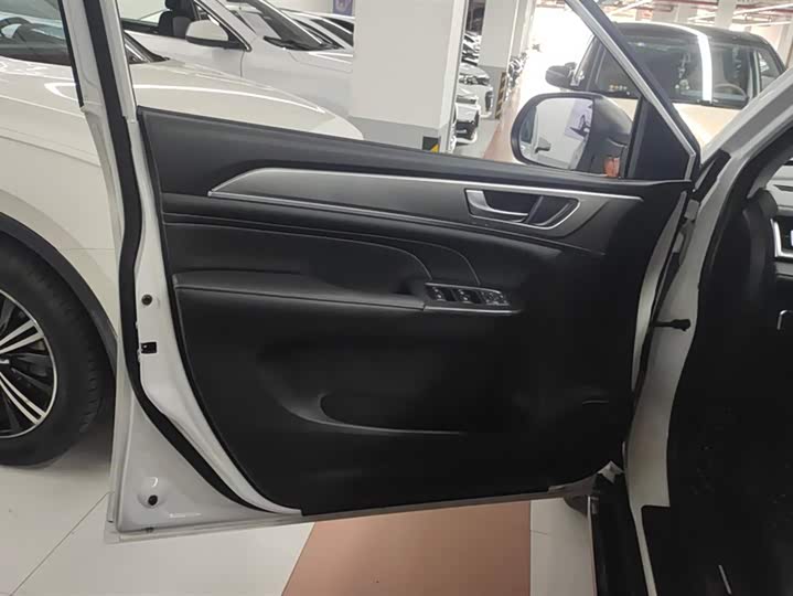 Фото 7 - Haval M6