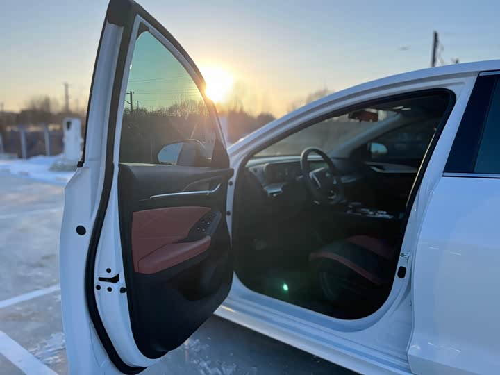 Фото 6 - Changan Eado Plus