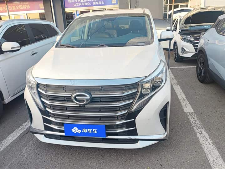Фото 2 - GAC Trumpchi M8