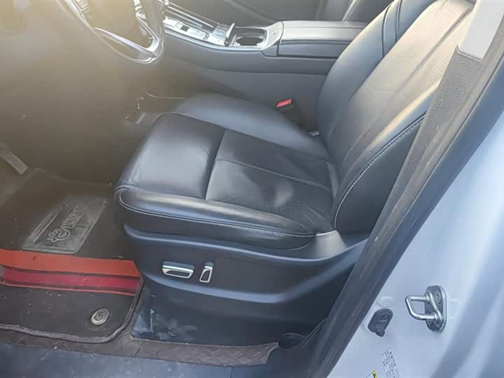 Фото 9 - GAC Trumpchi M8