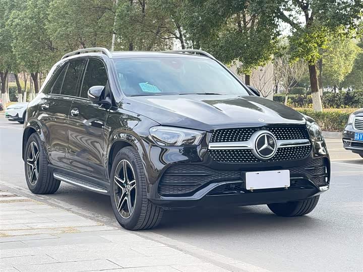 Фото 4 - Mercedes-Benz GLE-Class