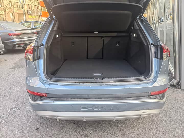 Фото 8 - Audi Q4 e-tron