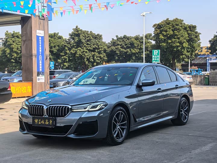 Фото 1 - BMW 5 Series